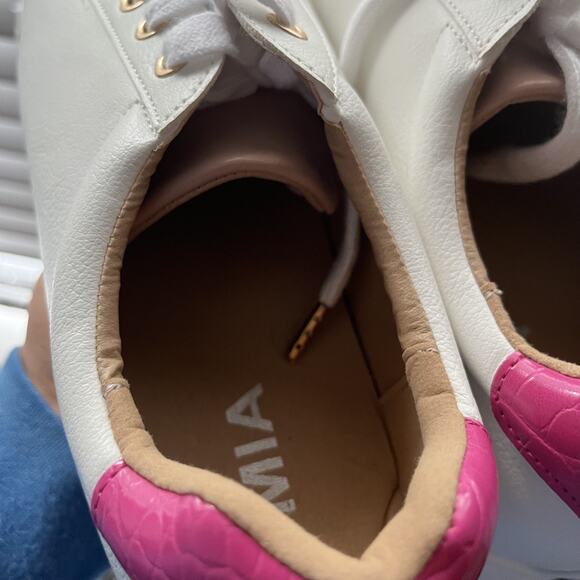 MIA Neva Lace Up Womens size 11 White Sneakers Casual Shoes GS1400401-169 - Picture 5 of 16